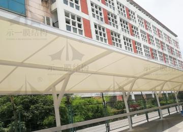 如何判定膜結(jié)構(gòu)車棚的安全性能？